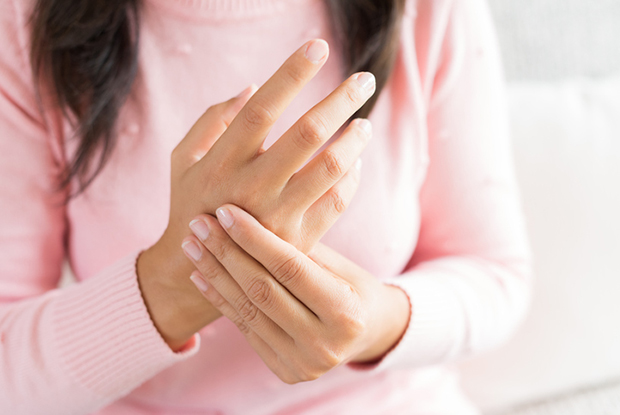 Numbness can occur anywhere in the body, but is most commonly felt in the fingers, hands, feet, arms or legs (Photo: iStock.com/spukkato)