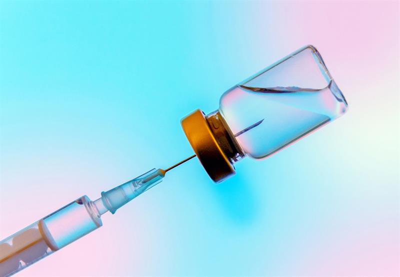 COVID-19 vaccine (Photo: Stefan Cristian Cioata/Getty Images)