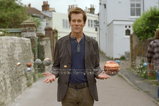 EE unveils Kevin Bacon launch TV ads