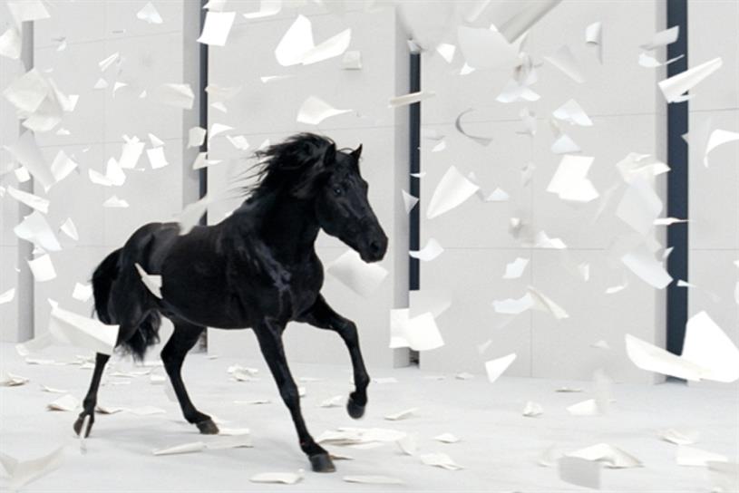 A E Ddb Picks Up Lloyds Brief Campaign Us