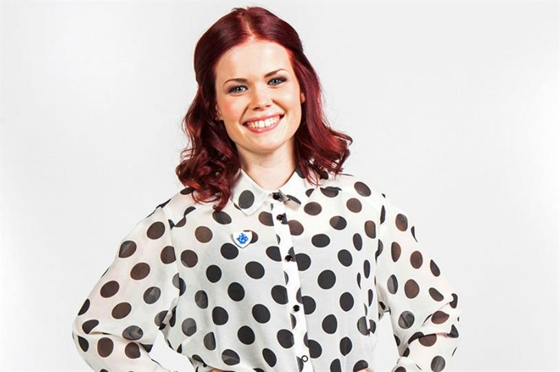 Blue Peter's Lindsey Russell introduces Sportarama (BBC)