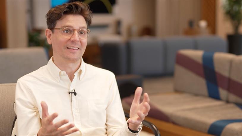 Behind the Screens: "In TV we trust?" with Lloyds Banking Group's Sam Hunt - Vimarsana News