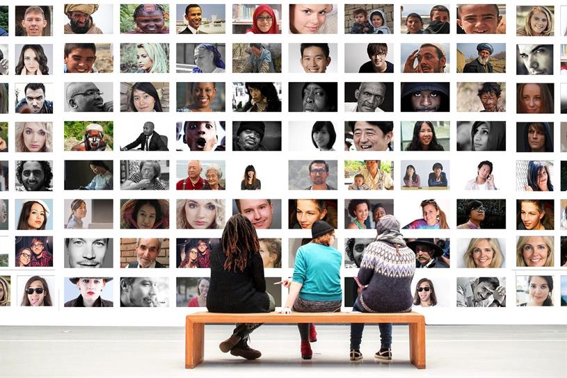 23% of users still post content that portrays a more ‘polished’ version of their life