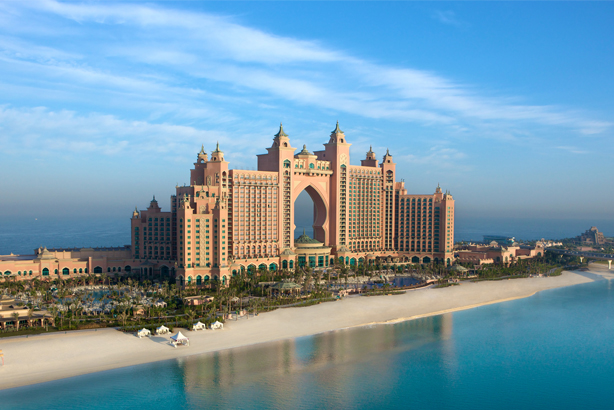Nếu bạn muốn trải nghiệm một nơi nghỉ dưỡng xa hoa và đầy ấn tượng, Dubai sẽ là sự lựa chọn hoàn hảo. Với những khu nghỉ dưỡng đẳng cấp và tinh tế nhất, bạn sẽ được thư giãn và thưởng ngoạn với cảnh quan tuyệt đẹp xuất hiện ngay trước mắt. 