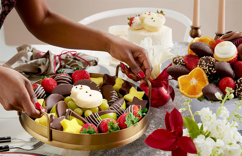 Edible Arrangements® fruit baskets - More Parties, Please Platter