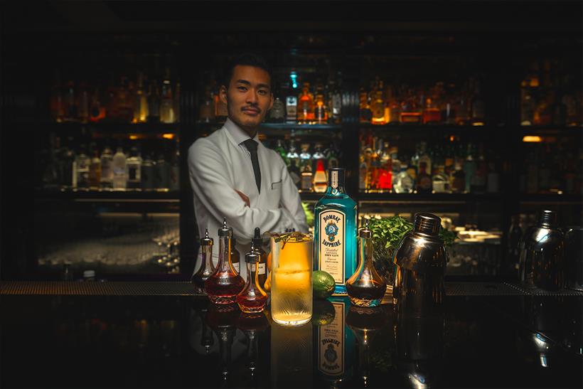 Bombay Sapphire: guest bars create cocktails 