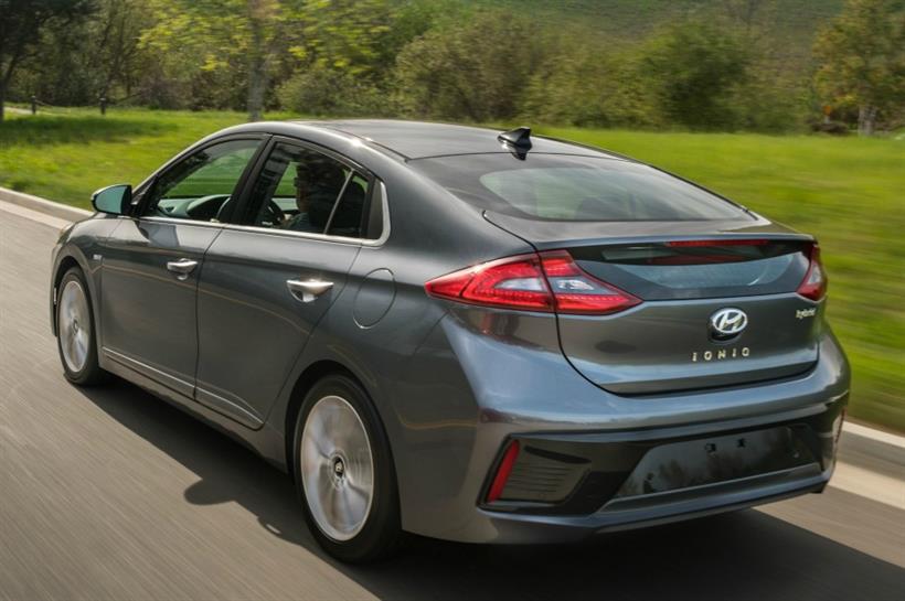 Hyundai teams up with Tinder to offer test drives