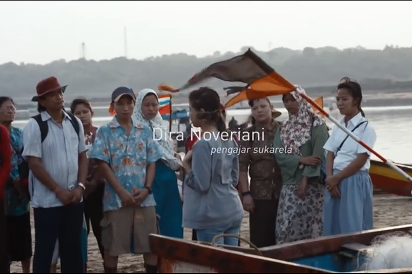 Seventeen-year-old Dira Noveriani is featured in Unilever's Indonesian campaign.