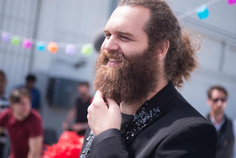 Harley Morenstein of "Epic Meal Time" for Schick Hydro.