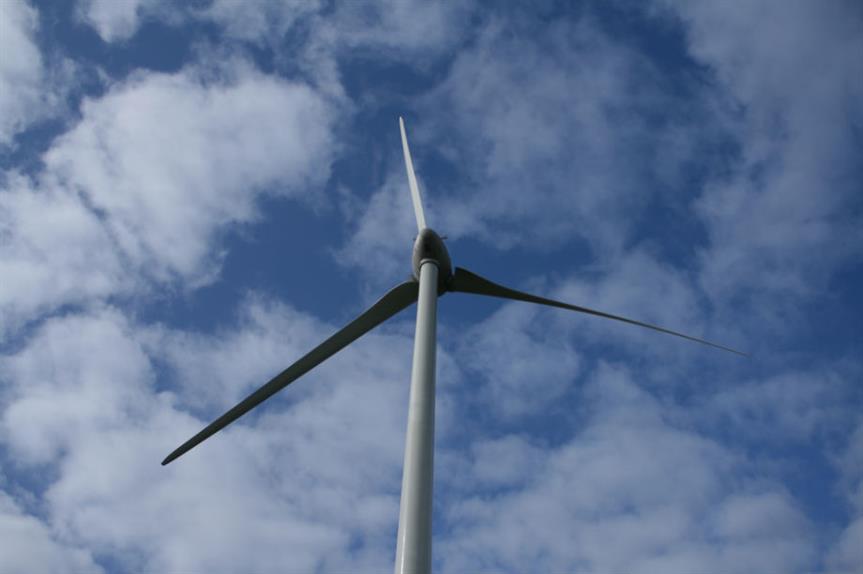 Wind farms: report shows those gaining permission are smaller