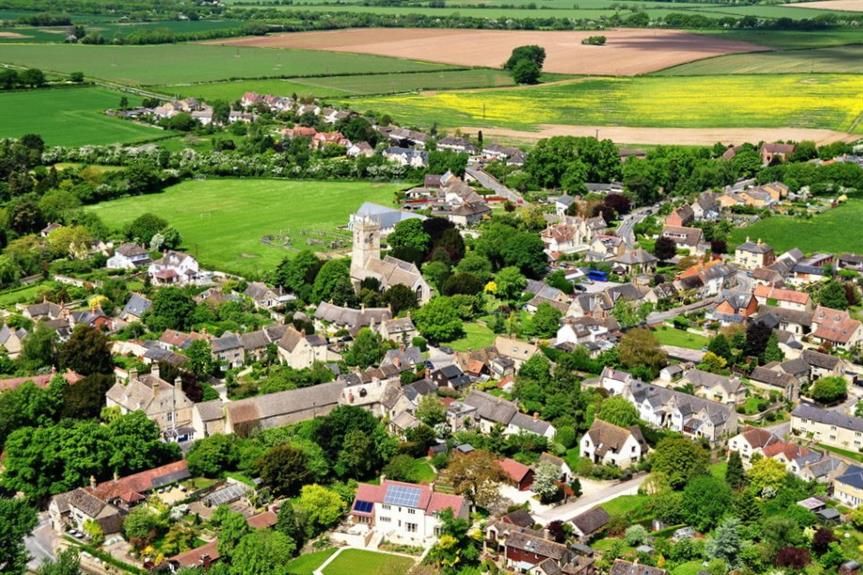 The Oxfordshire village of Islip - image: Dave Price / geograph (CC BY-SA 2.0)
