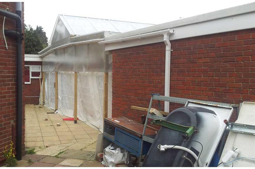 200-002-957 (Image Credit: LB of Hounslow)