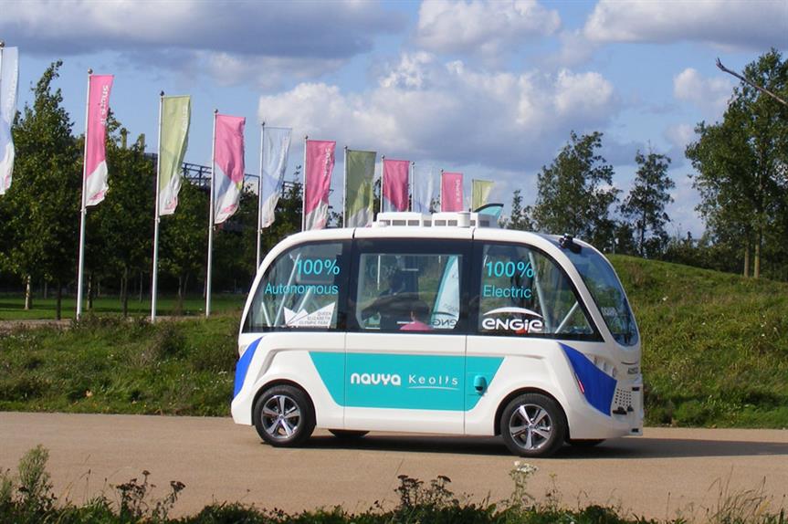 Driverless technology: chancellor wants to have “fully driverless cars” in use by 202