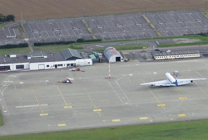 Manston Airport, Kent. Image by Max Montagut, Flickr