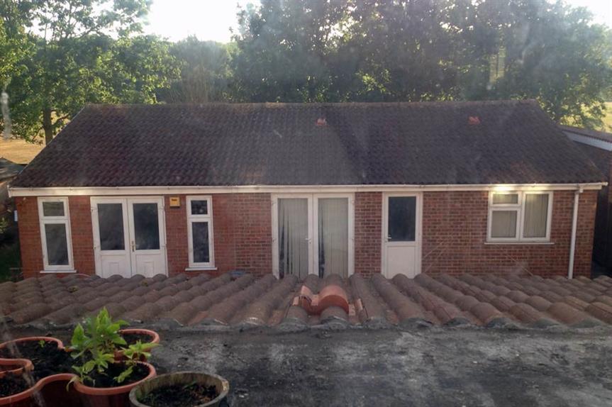 Garden building: used as an additional flat