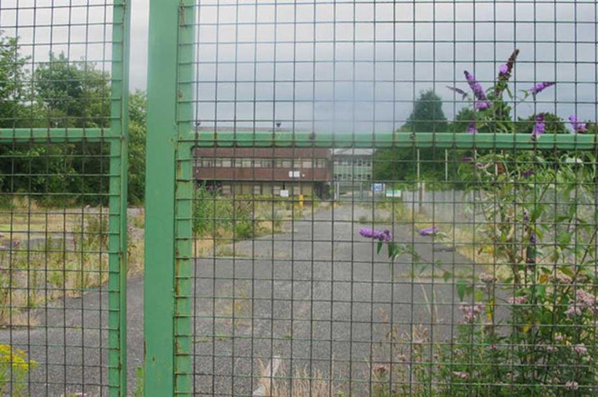 The former Pilkington Glass Works (PIC: cc-by-sa/2.0 - © Gary Rogers - geograph.org.uk/p/1427166)