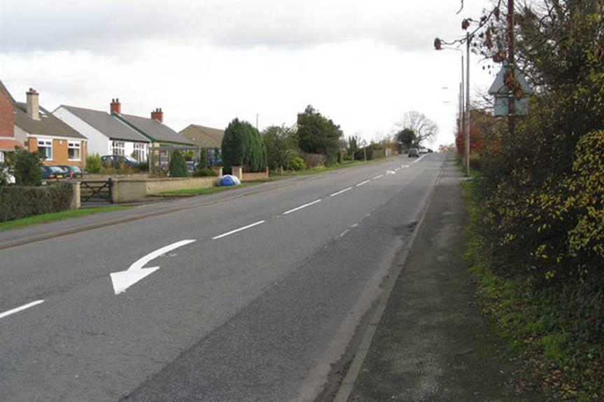 Worksop Road, Mastin Moor (pic: cc-by-sa/2.0 - © Alan Heardman - geograph.org.uk/p/1047642)
