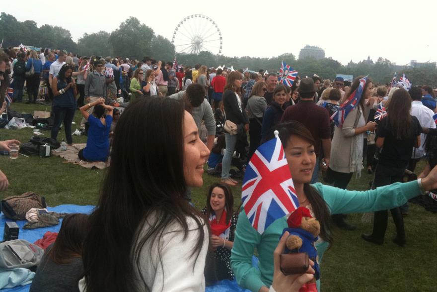 Week in Pictures: Vinopolis; St Pancras Renaissance; royal wedding