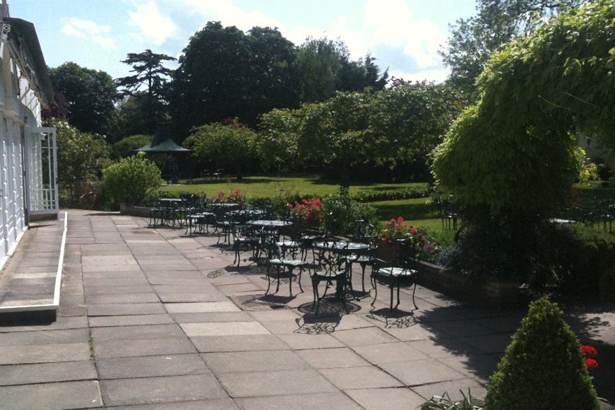 Week in Pictures: Monkey Island Hotel; Doubletree Hotel Lincoln; movers and shakers