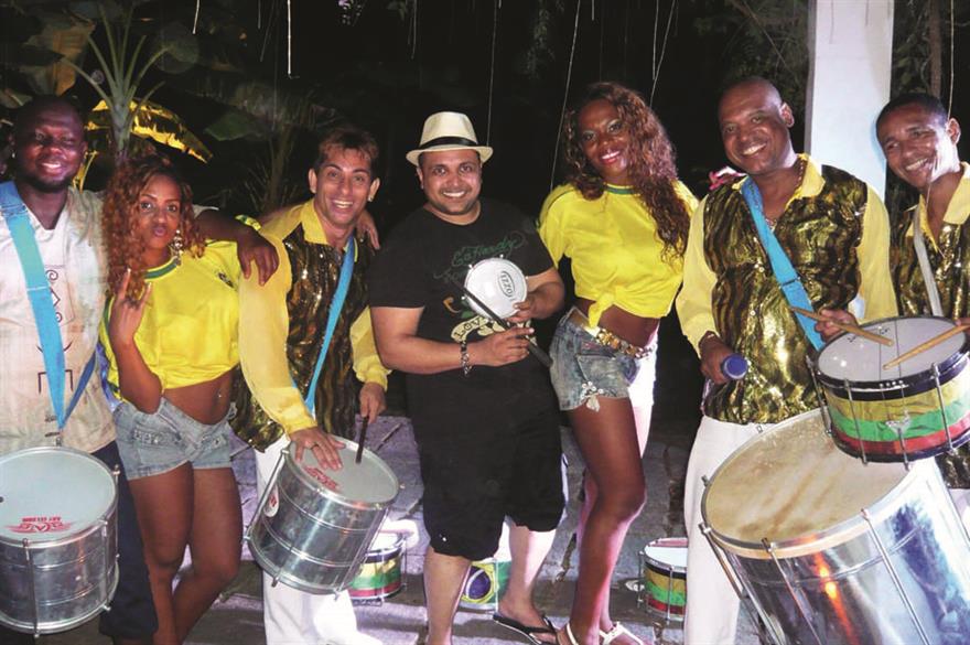 EE sales staff got a samba lesson in Rio