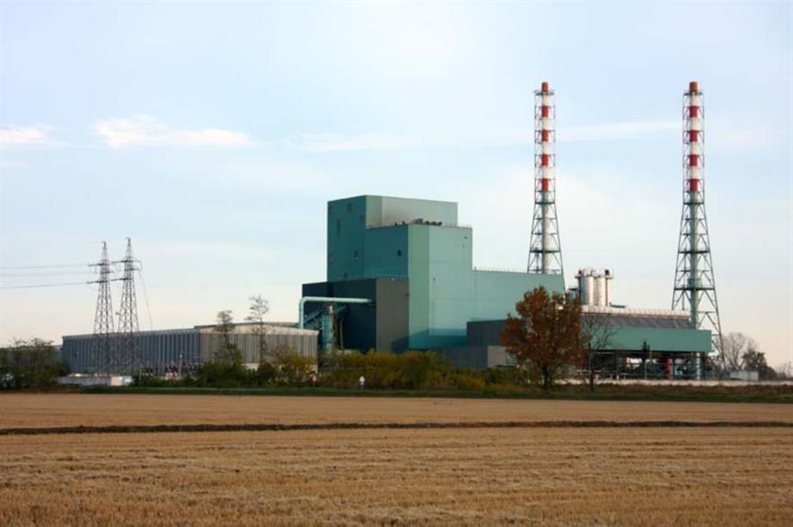 Lomellina Energia's EfW plant in Parona, Lombardy. Credit: CC BY-SA 3.0 Alessandro Vecchi