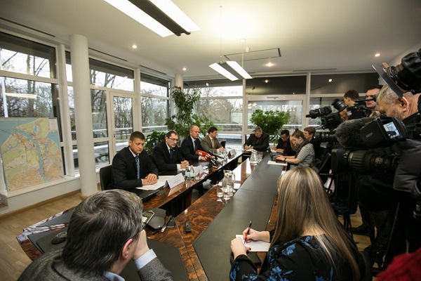 Announcing the expansion minister for transport, Tālis Linkaits, seated second from left