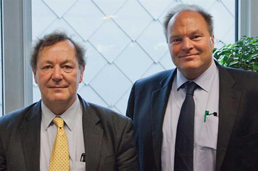 Andrew Garrad (left) with incoming EWEA chief executive Thomas Becker
