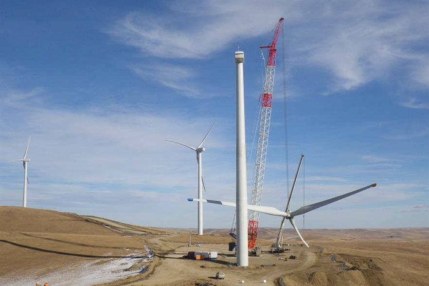 The Salkhit wind farm under construction 