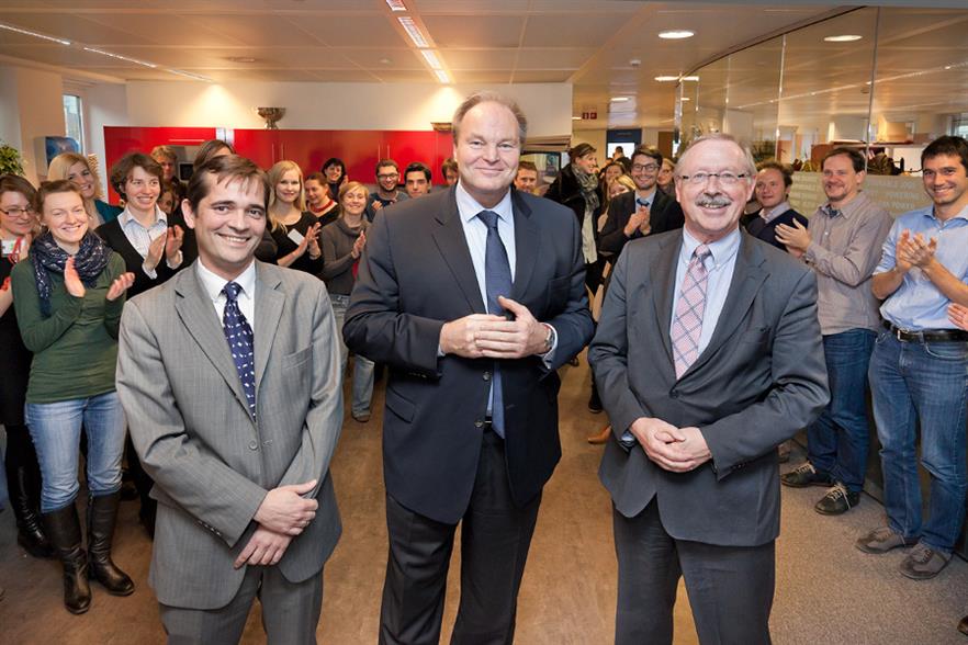 Becker (centre) being introduced to EWEA staff