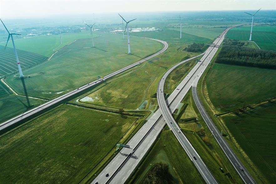 Wind turbines in Brandenburg, Germany (pic credit: Sven Hagolani/Getty Images) 