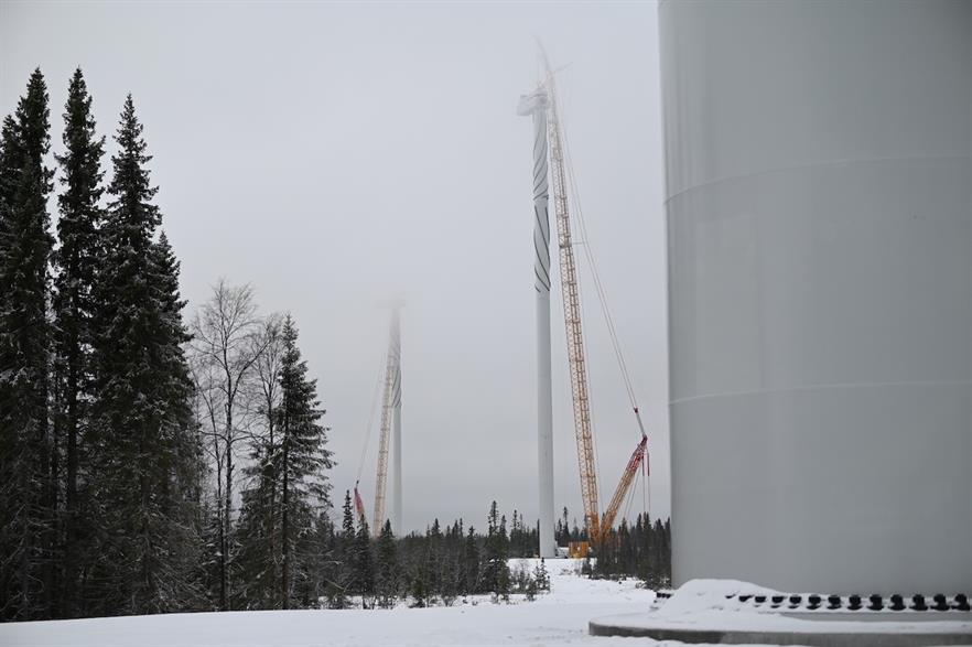 The 175MW Björkvattnet wind farm has suffered problems with crane crashes and turbine blade failures (pic credit: Treblade)