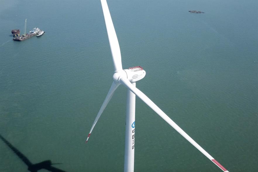 Dongfang's 10MW turbine being installed at the demonstration site in Xinghua Bay