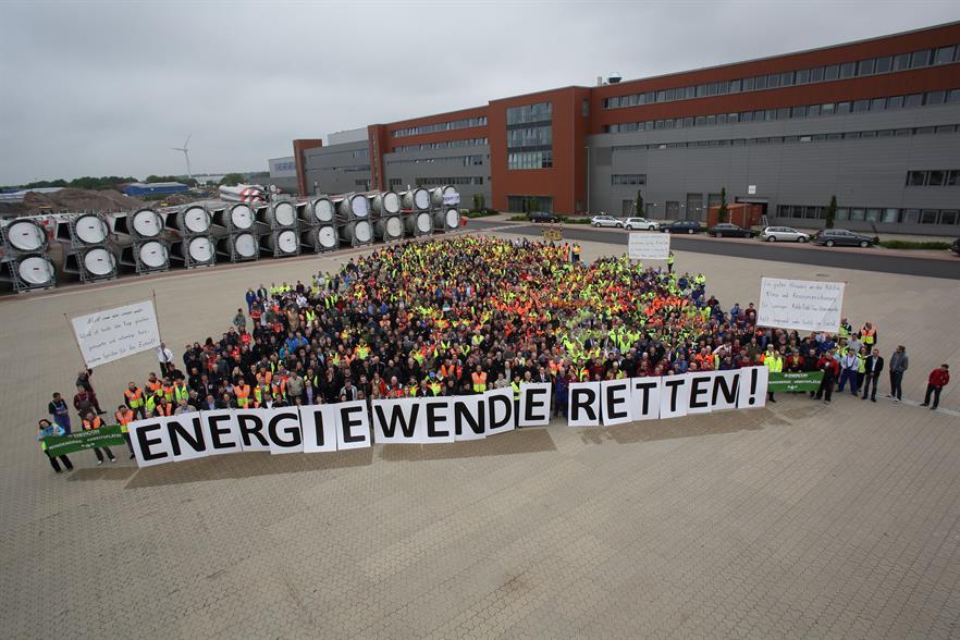 Enercon employees in Aurich protest against the proposed legislation