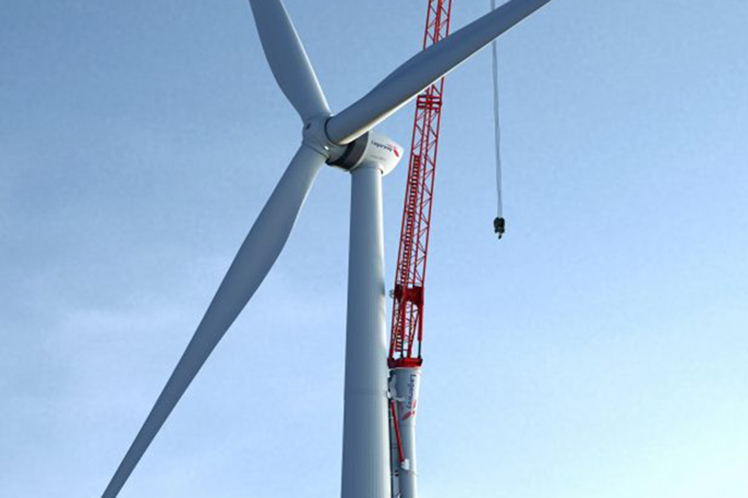 Lagerwey unveiled plans for a turbine climbing crane in June