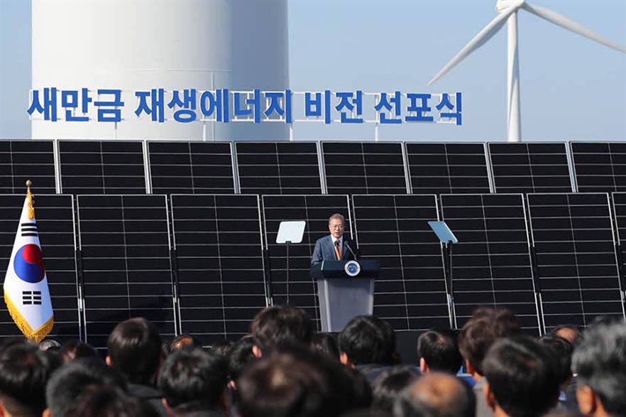 South Korean president Moon Jae-in announces plans for a 4GW wind-solar complex