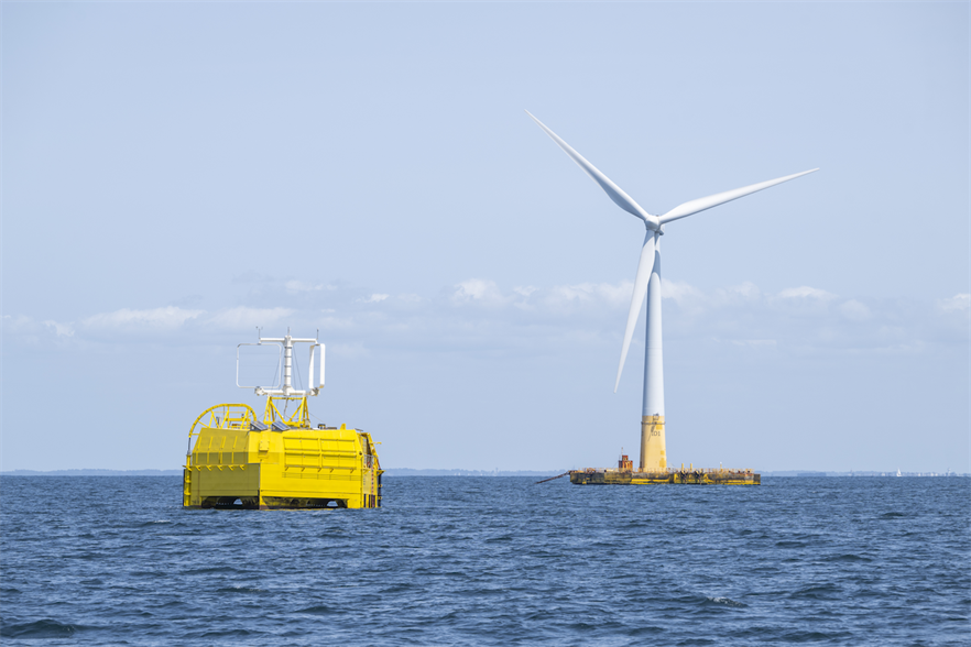 Lhyfe S Floating Offshore Wind Powered Electrolyser Produces First Green Hydrogen Windpower