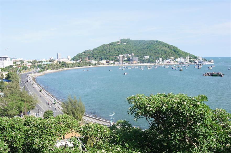 The Vũng Tàu coast as seen from Bạch Dinh, a former resort for the governor-general of Indochina, near the Cuulong basin (pic: Hoangvantoanajc)
