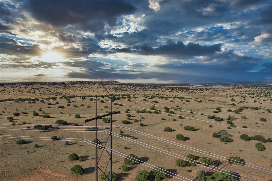 The 345kV Western Spirit transmission line will carry power from 800MW of wind in New Mexico (pic credit: Pattern Energy)