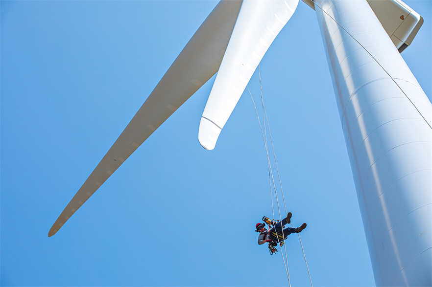 A lack of appropriate experience and hands-on training is one of the main issues for wind-industry employers looking to fill vacancies (pic credit: Werner Slocum/NRE