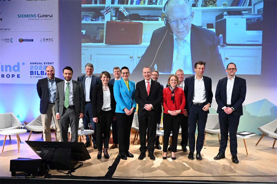 Six European governments, 3 TSOs, 14 leading wind energy companies and 2 NGOs signed the agreement to fast-forward offshore wind deployment (pic credit:WindEurope)