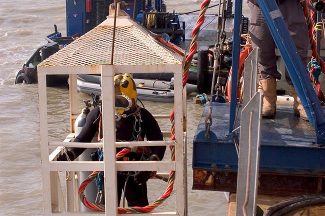 Risky job… Different safety standards apply to offshore wind in Germany than to gas and oil