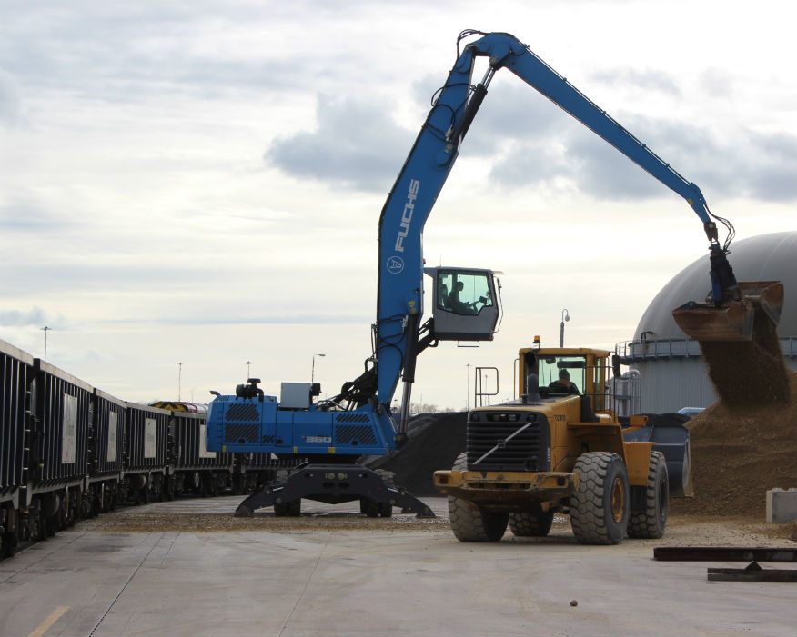 First train arrives delivering aggregates for the new £2.4bn project. Picture: AV Dawson