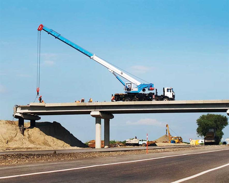 An increase in road building projects has been a boon to the minerals industry in the UK (credit: Igor Strukov/123rf)