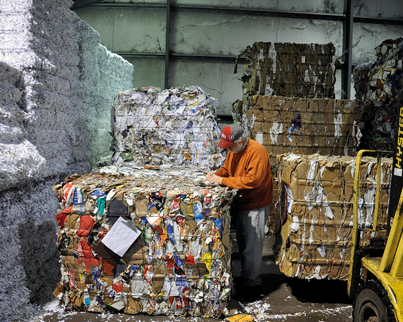 New digital technologies that replace paper and pen can improve waste handling efficiency.