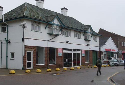 100-079-188 (Image Credit: Watford BC)