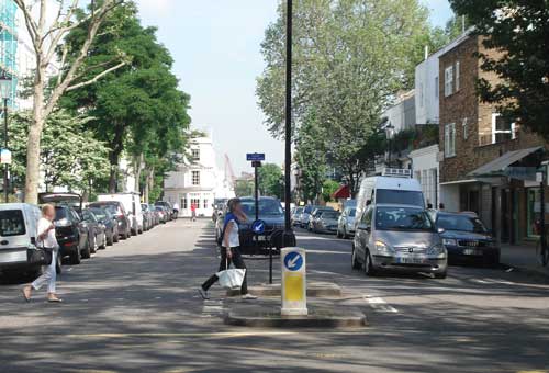 100-079-608 (Image Credit: Transport for London)
