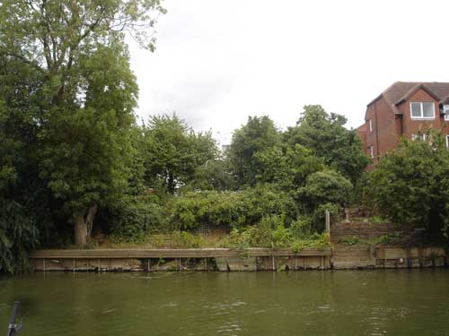 100-076-145 (Image Credit: Tewkesbury BC)