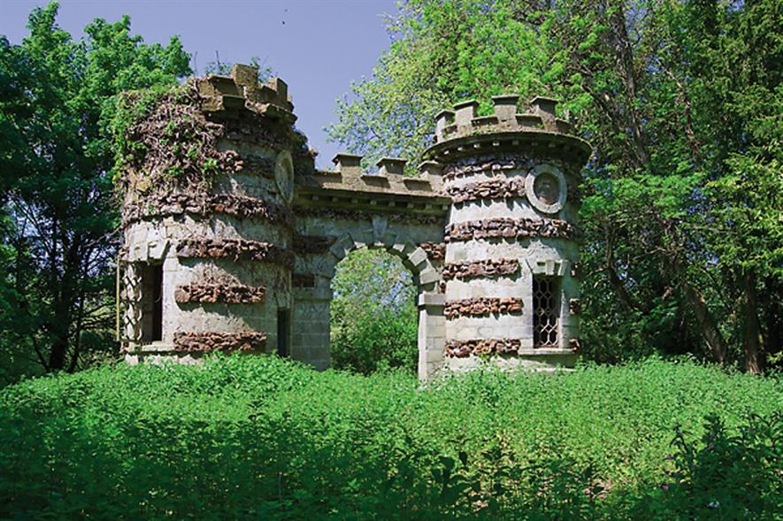 St Giles Park: gateway restored - image: © Mike Searle