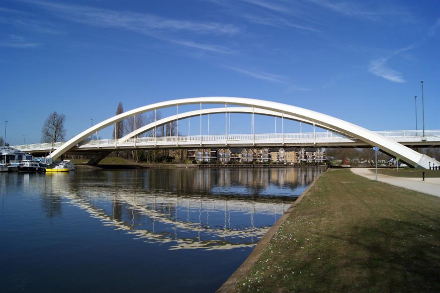 Walton Bridge near Cowey Sale area of Walton-on-Thames - credit: Flickr/Maxwell Hamilton (CC BY 2.0)