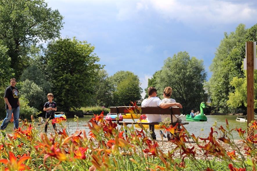 The boat race at Alexandra Park. Image: Alexandra Park & Palace Charitable Trust